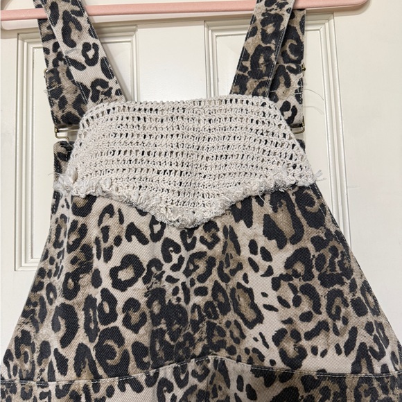 POL Leopard Print Patchwork Overalls - Picture 9 of 13